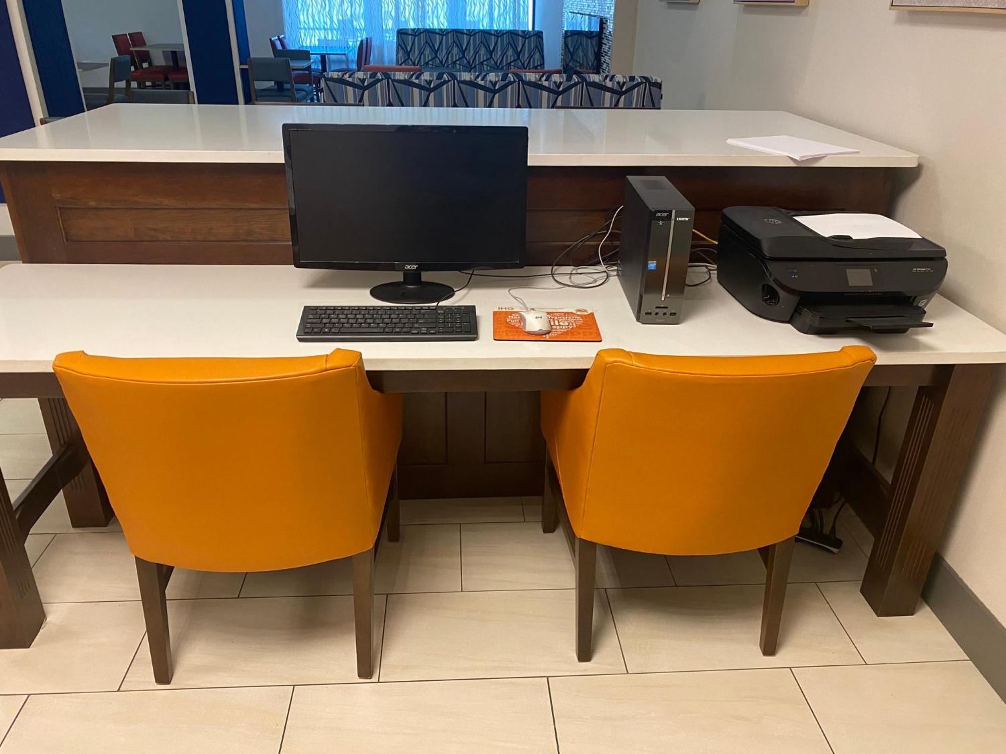 Holiday Inn Express & Suites Dyersburg By Ihg Exteriör bild