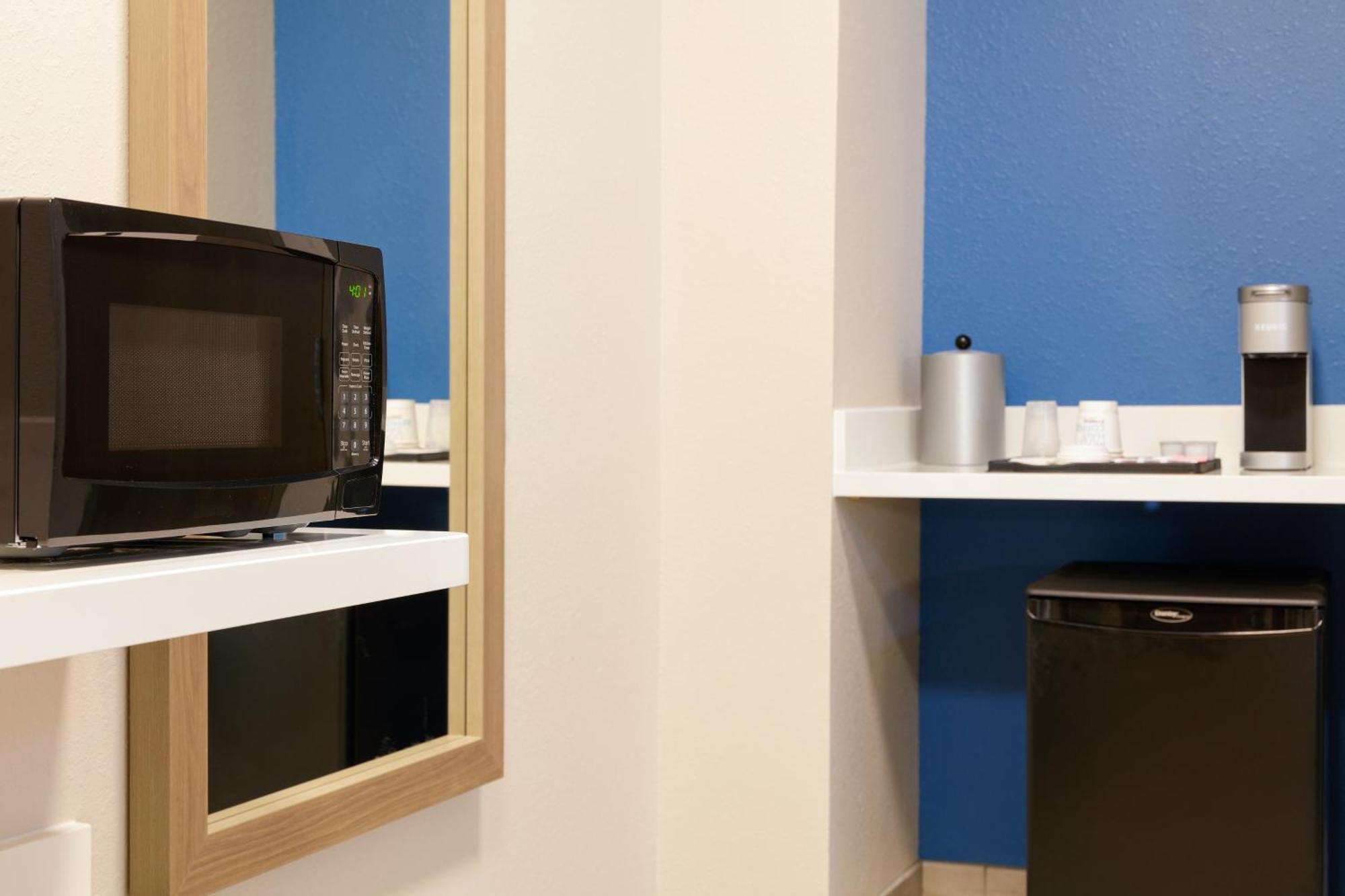 Holiday Inn Express & Suites Dyersburg By Ihg Exteriör bild