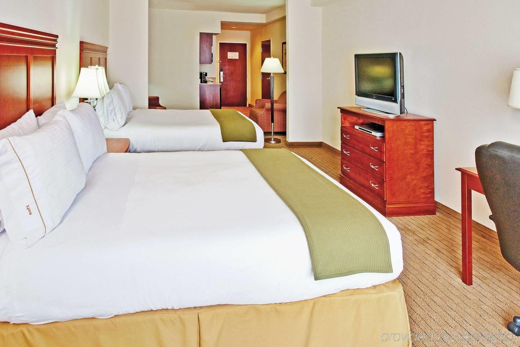Holiday Inn Express & Suites Dyersburg, An Ihg Hotel Rum bild