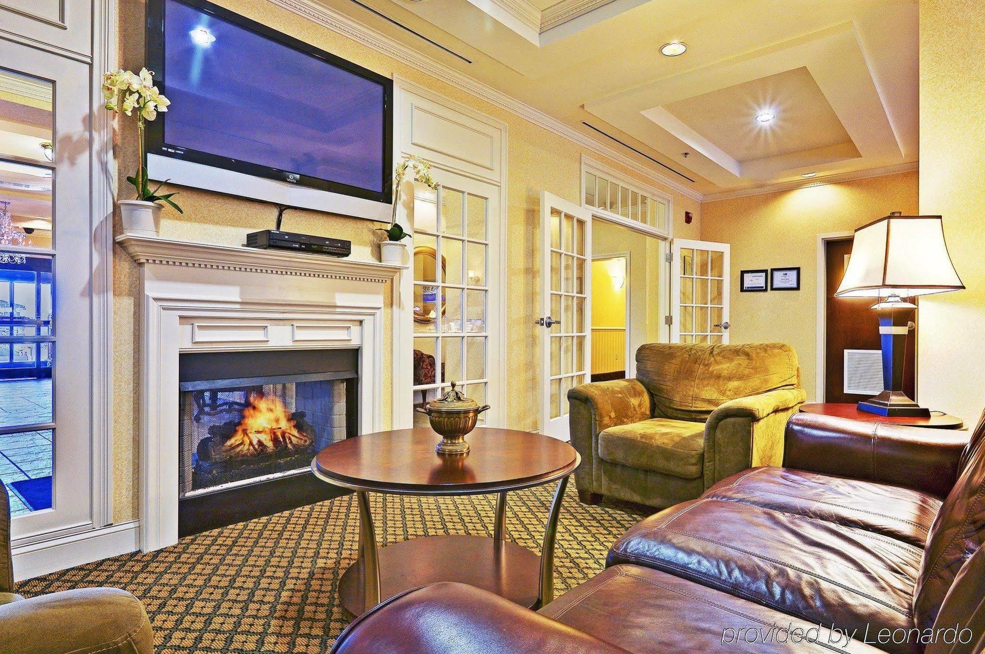 Holiday Inn Express & Suites Dyersburg By Ihg Exteriör bild