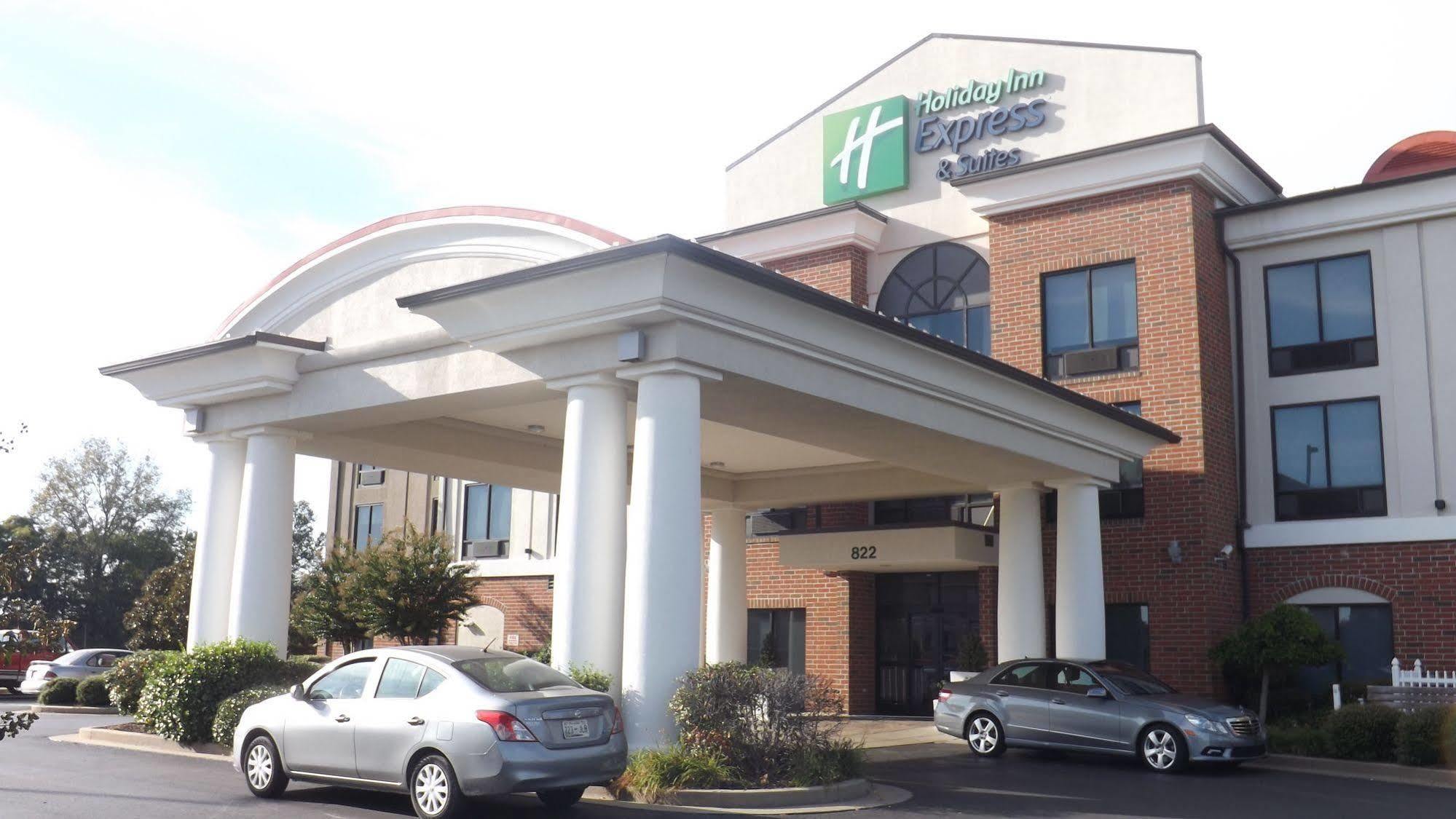 Holiday Inn Express & Suites Dyersburg By Ihg Exteriör bild